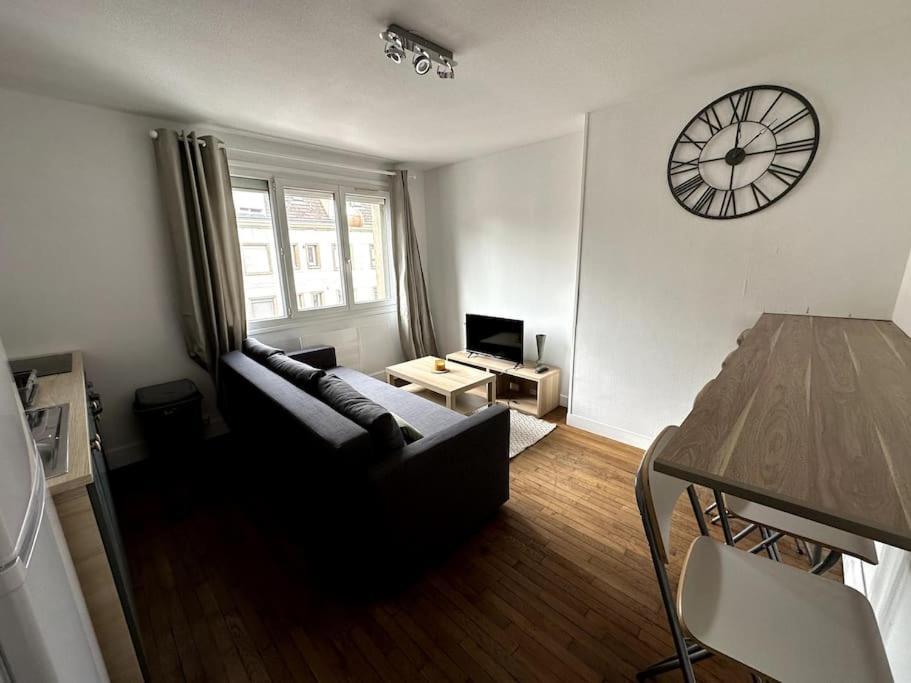 Francois Mitterand 1 Apartment เอลบัฟ ภายนอก รูปภาพ